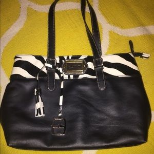 Ellen Tracy bag